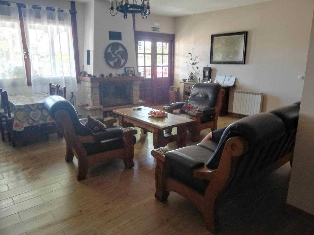Atxispe Etxea Casa Rural Laukiz ภายนอก รูปภาพ